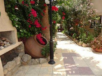Panklitos Tourist 2* Пафос